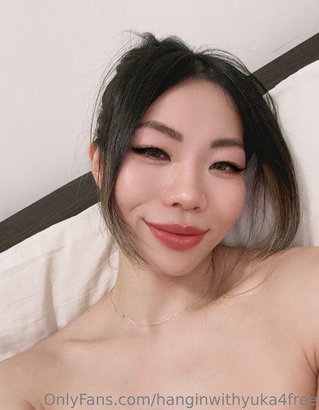 hanginwithyuka4free ポルノスター ホット 写真