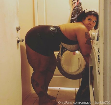 amazon leee セクシーなポルノスター 写真