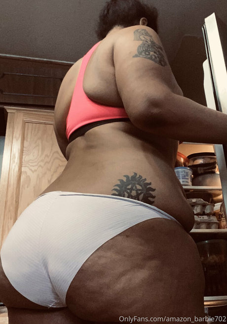 amazon leee ホット女優 画像