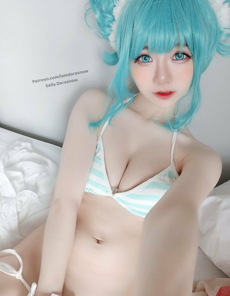 ティーンソロオンリーファンズ ホットヌード 写真