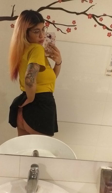 bunnybanajii アダルトモデル 画像