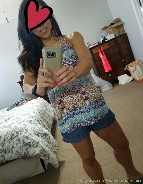 アジア人カップルオンリーファンズ 無料 写真