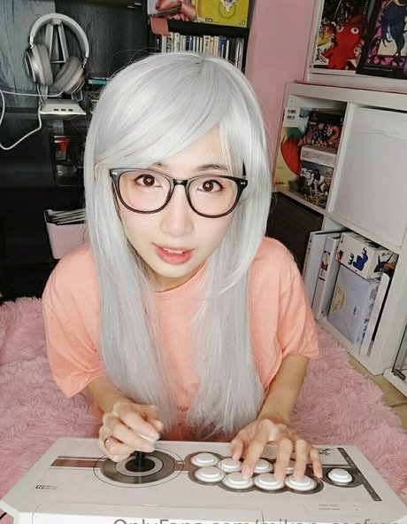 mikan cosfree 高品質のスター 写真