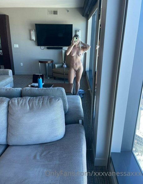 スポーツ オンリーファンズ セクシーヌード 画像