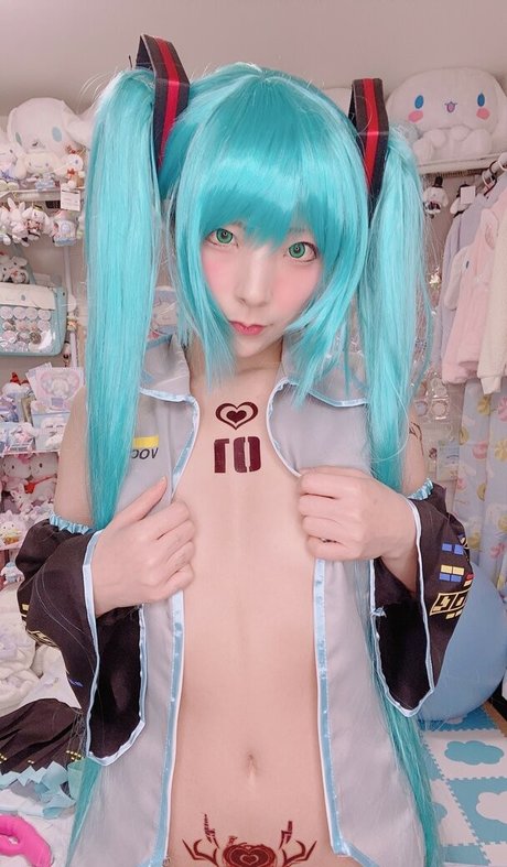 大きな乳首オンリーファンズ エロチック 画像