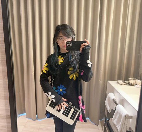 従順なオンリーファンズ 美しい 写真