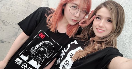 黒人ニューハーフオンリーファンズ ポルノ 画像