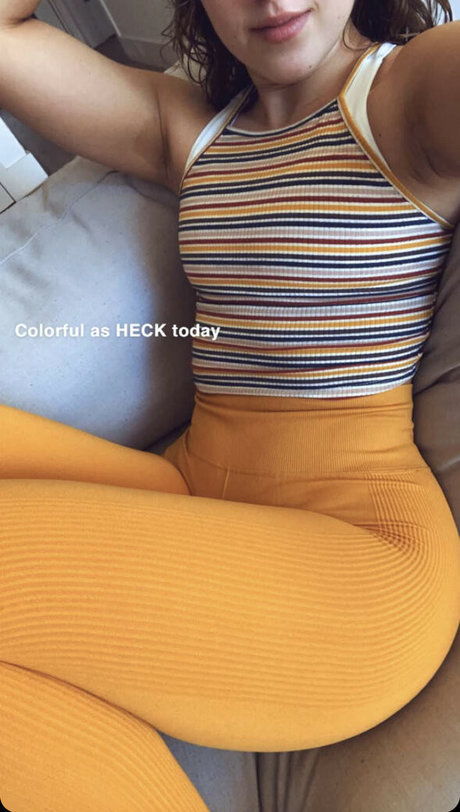 秘書オンリーファンズ ホットセクシー 写真