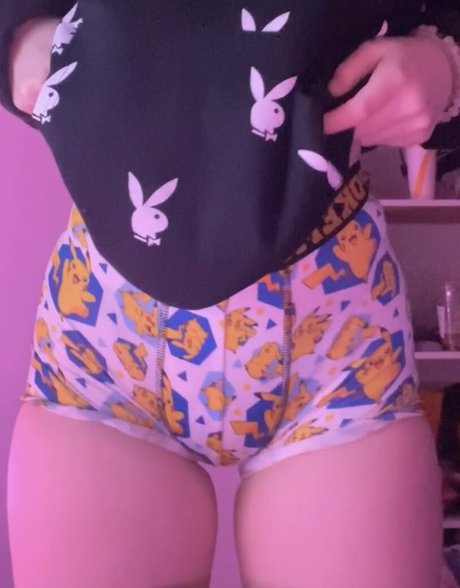 sylvieexo HDポルノスター 画像