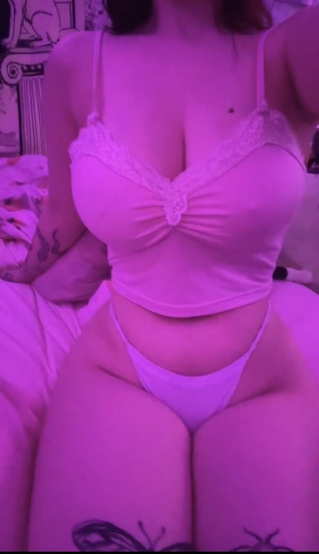 巨乳ディープスロートオンリーファンズ ベスト 画像