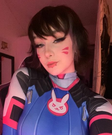 sylvieexo 最高のポルノスター 写真