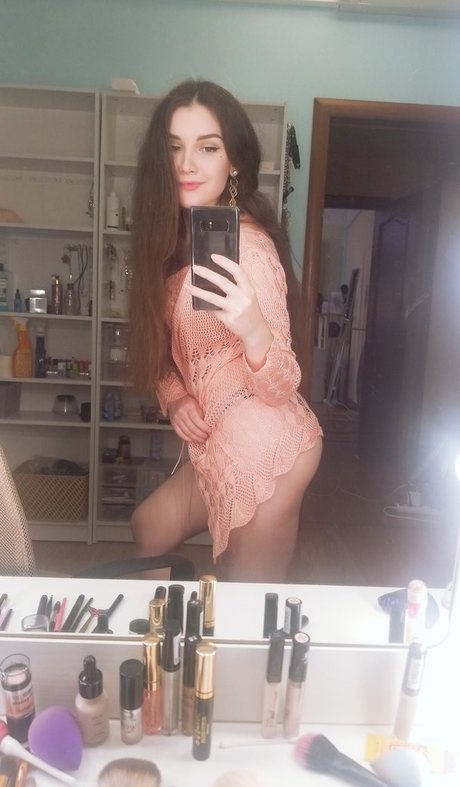 毛深い足のオンリーファンズ 美しいxxx 画像