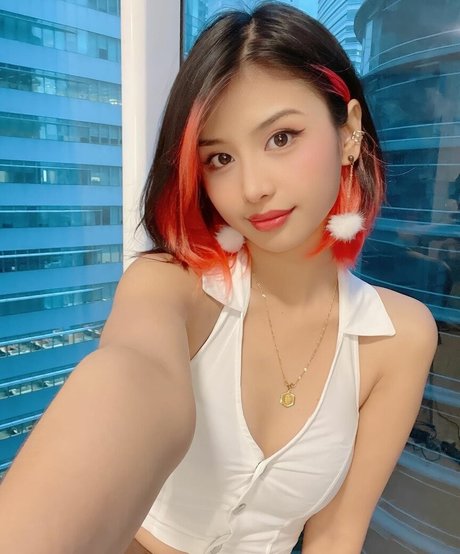 Charechii セックススター アーカイブ