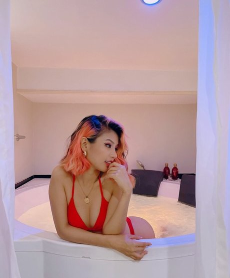 Charechii ポルノスター セックス 写真