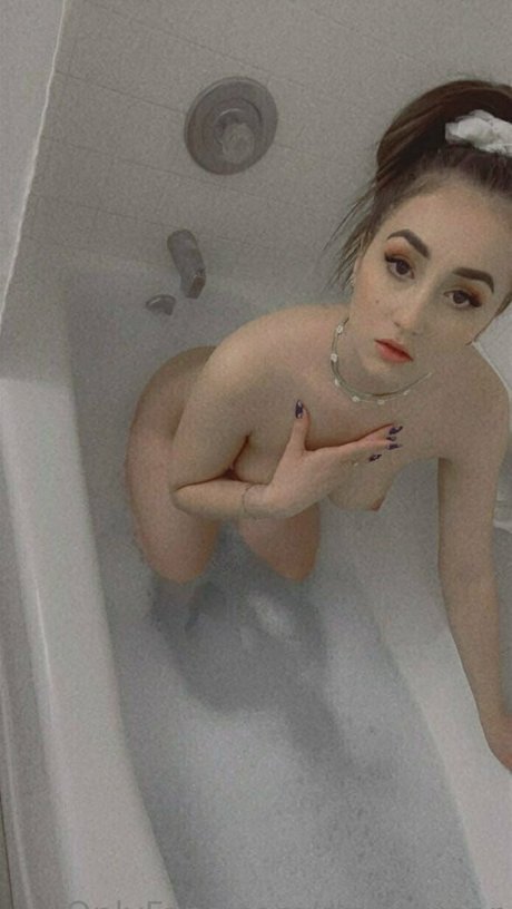 大きな乳首オンリーファンズ セクシー ギャラリー