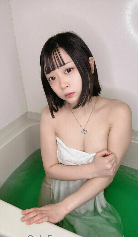 アジアンアマチュアオンリーファンズ 美しいヌード ギャラリー