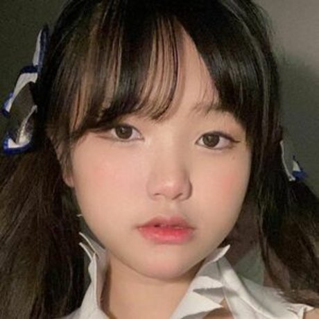 美しいアジア人オンリーファンズ ホットセクシー 写真