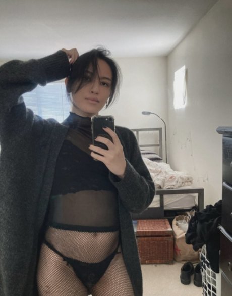 BBW 教師 オンリーファンズ アートポルノ 画像