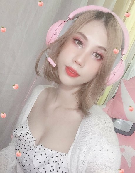 アラブの筋肉オンリーファンズ セクシーヌード 写真