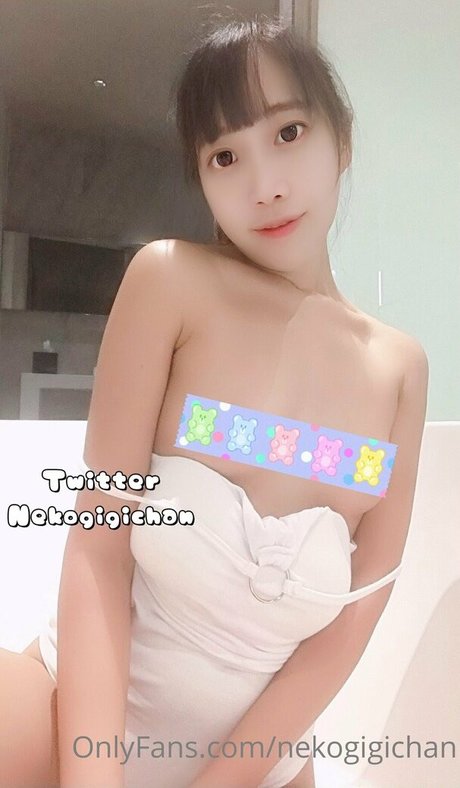 熟女オナニーオンリーファンズ 無料ポルノ 写真