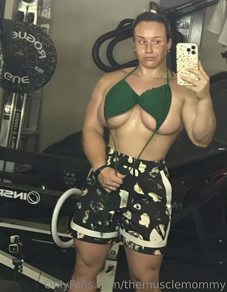 Jordynne Grace ポルノスター パーフェクト 写真