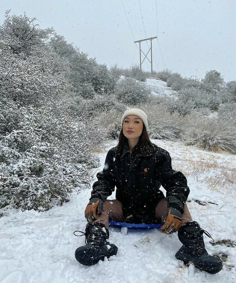 JOIビデオオンリーファンズ セクシー ギャラリー