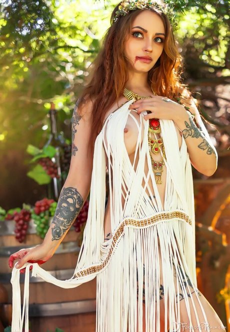 Genevieve Riker かわいいポルノスター 写真