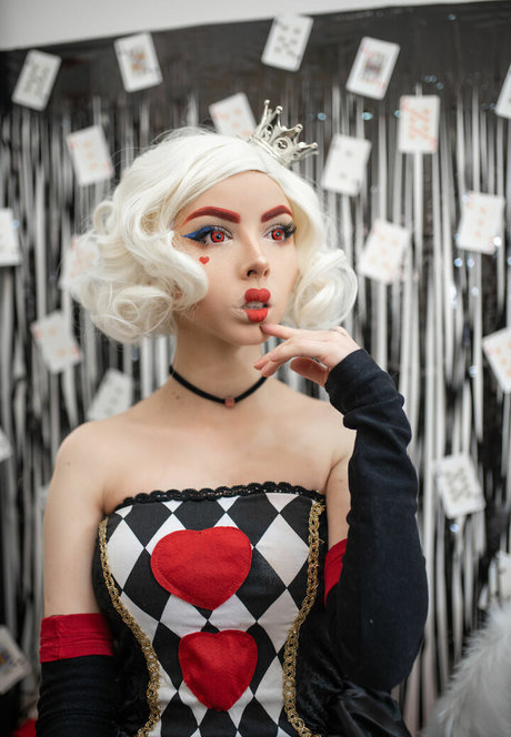 巨乳ストリップオンリーファンズ 美しい 写真