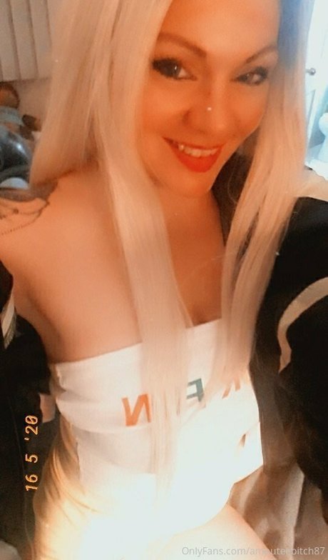 バニーヌードオンリーファンズ セックス 写真