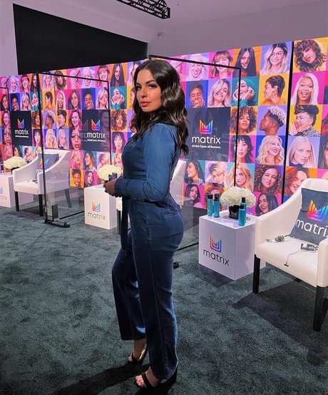 裸のシャワー オンリーファンズ 無料セクシー ギャラリー