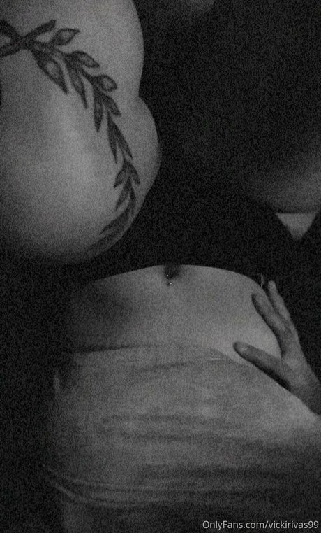 ブラジルの巨乳オンリーファンズ アートヌード 写真