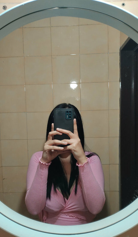 vickirivas99 ポルノスター HD 写真