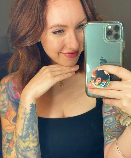 Megan Everett ポルノスター パーフェクト 写真