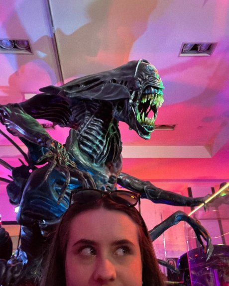 Sarah Butt HDスター 写真