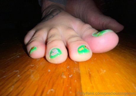 アジア人ニューハーフオンリーファンズ 限定 写真