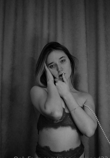 maryrosevip アートモデル 写真