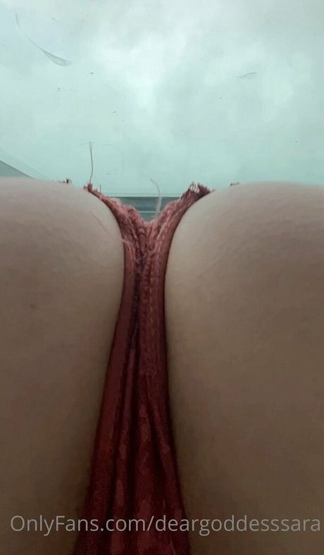 deargoddesssara ホットなスター 写真