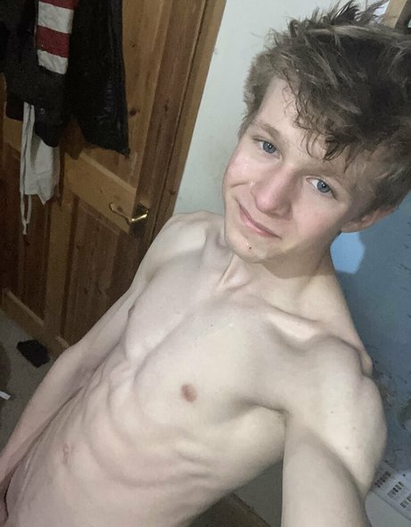 aiden twink xxxモデル 写真