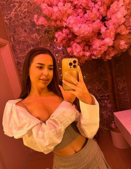 clairelaurent top profile image
