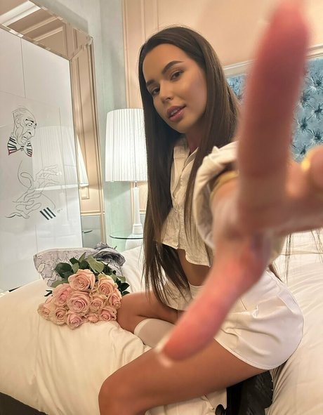 スキニーオンリーファンズ アートヌード 写真