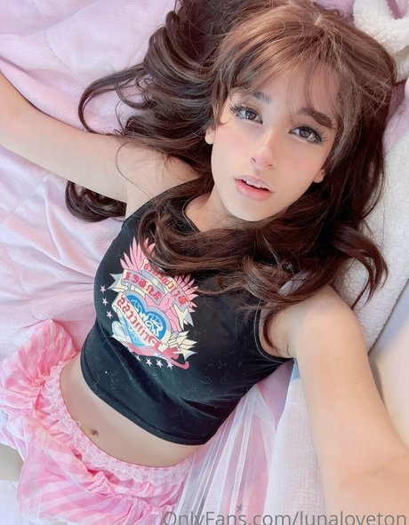 ホットなティーンオンリーファン セクシーヌード 写真