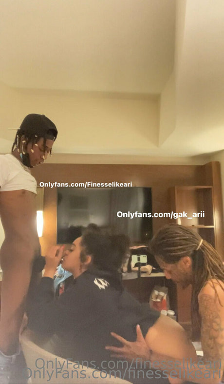 finesselikeari セックスモデル 写真