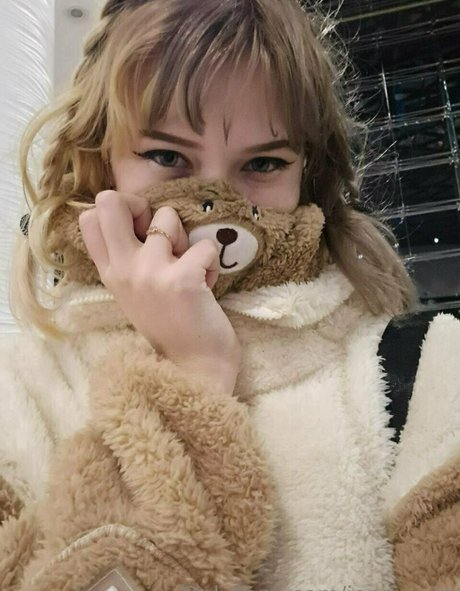 毛深い膣オンリーファンズ 美しい裸 写真