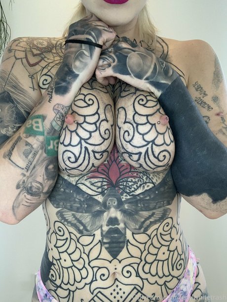 FeralWhiteTrash ポルノスター エロティック 写真