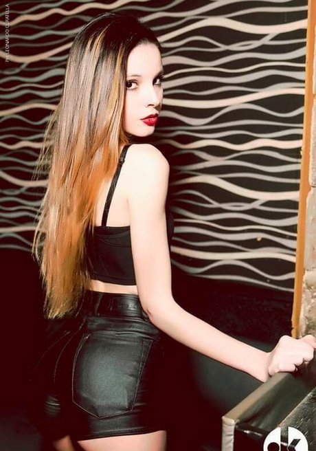 Yus Lopez 美しいスター 写真