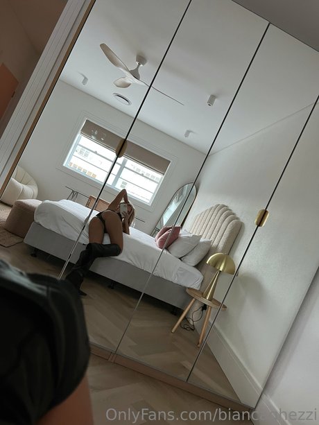 Bianca Ghezzi ポルノスター 画像