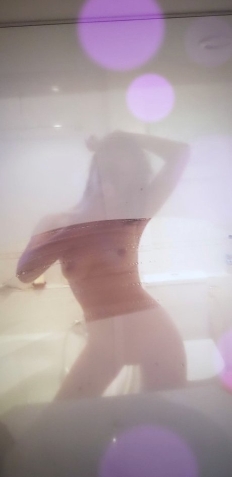 Exoticwildflower トップモデル 画像