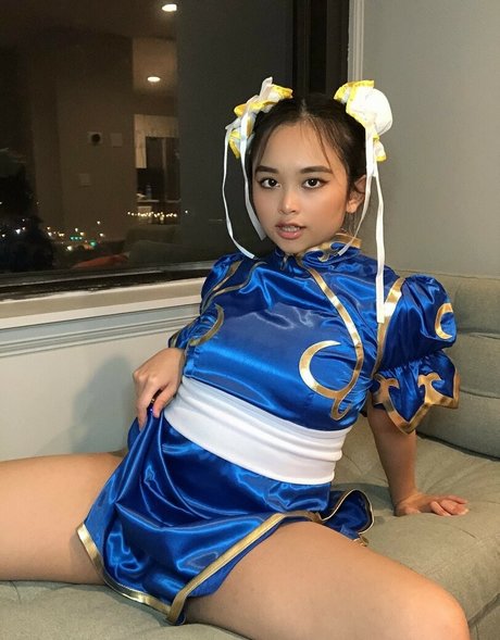 Ambiiyah ヌードのポルノスター 画像