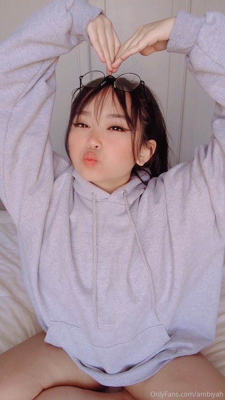 熟女中出しオンリーファンズ 無料 画像