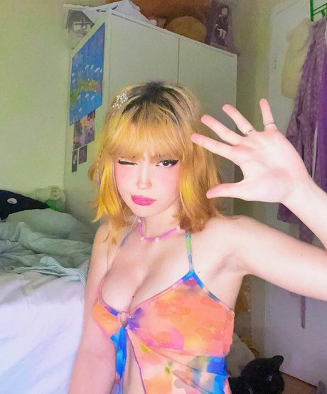 Mia Rodriguez 裸モデル 写真